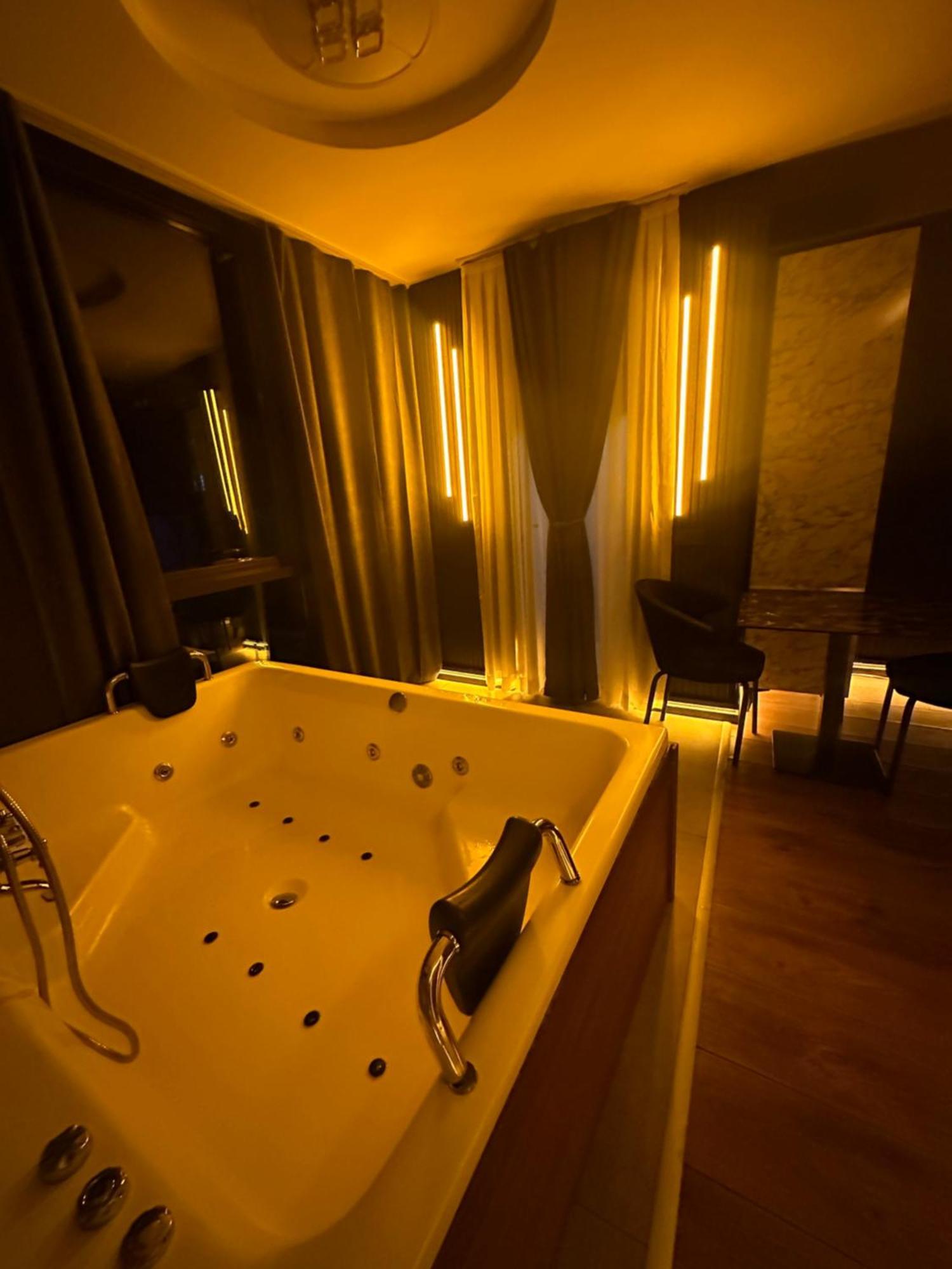 New Arcadia Suites Taksim อิสตันบูล ภายนอก รูปภาพ